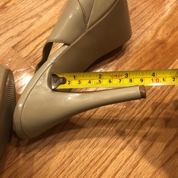 Women’s Nine West Platform Heels / Size: 9 - Picture 7 of 8